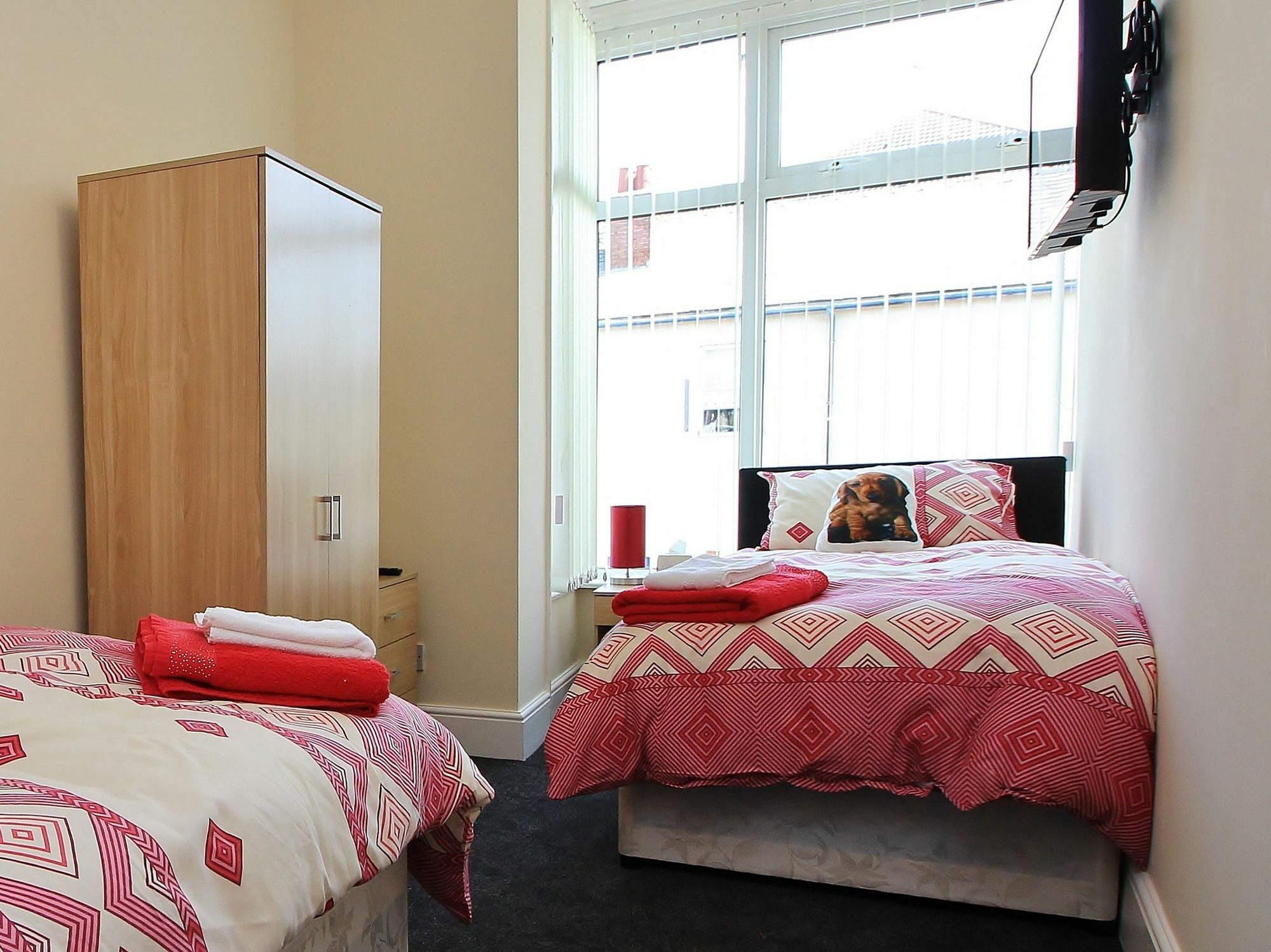 เบย์สวอเตอร์ เฮาส์ Bed & Breakfast แบล็คพูล ภายนอก รูปภาพ