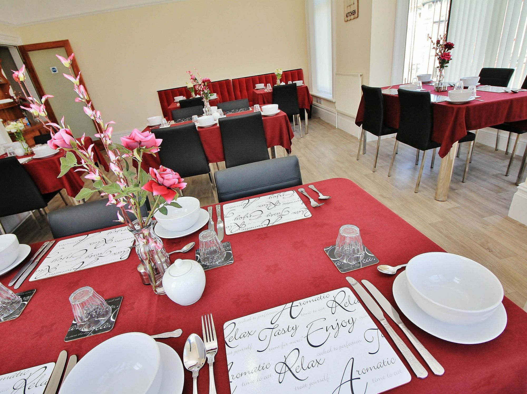เบย์สวอเตอร์ เฮาส์ Bed & Breakfast แบล็คพูล ภายนอก รูปภาพ